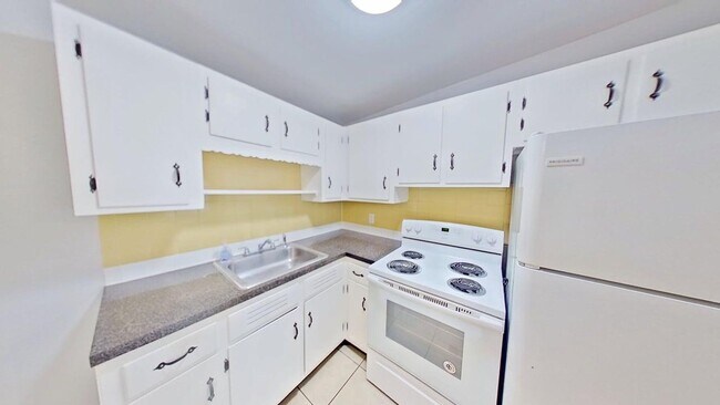 Building Photo - 3-bedroom 1-bath in Largo/Seminole area