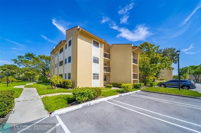 Building Photo - 2031 Coral Ridge Dr
