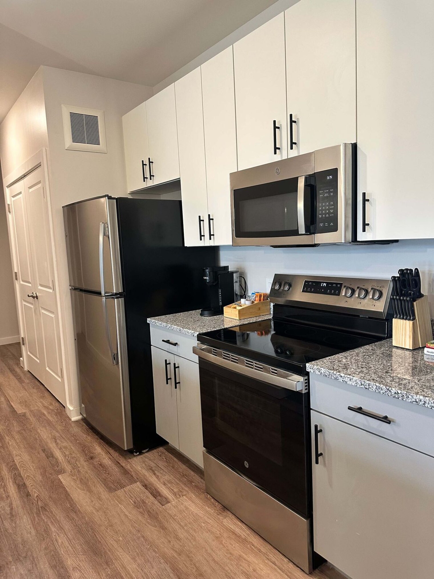 Building Photo - 1001 Marshall Ave