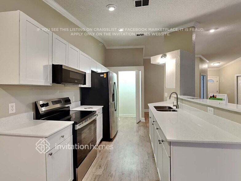 Building Photo - 3149 Pathway Ct