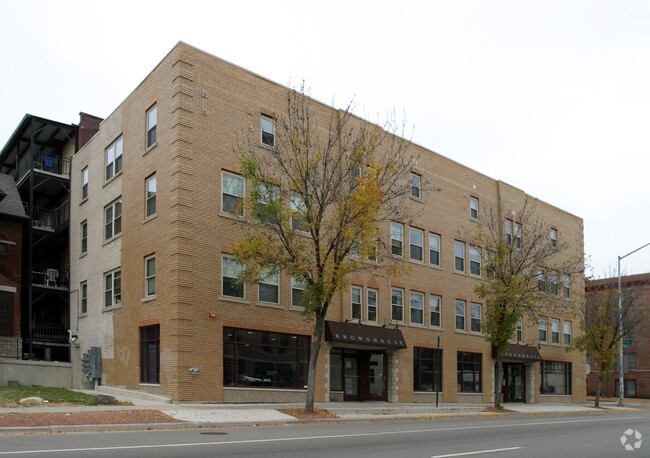 Building Photo - Laurel Commons