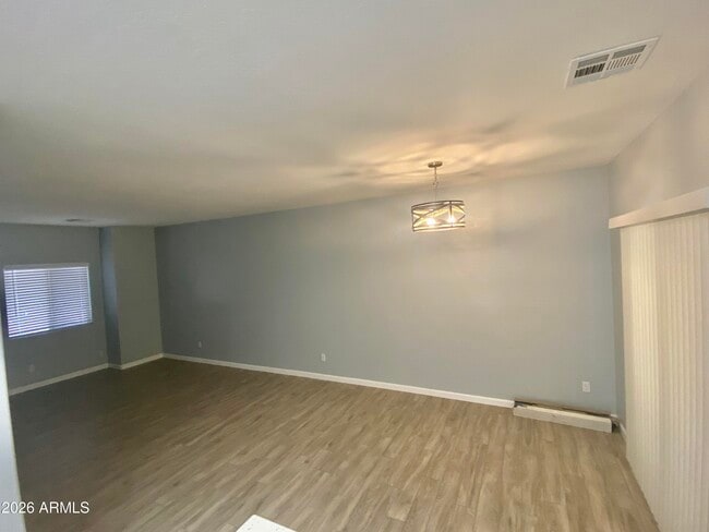 Building Photo - 2300 E Magma Rd
