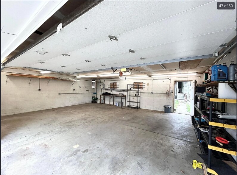 Building Photo - 610 Salisbury Rd