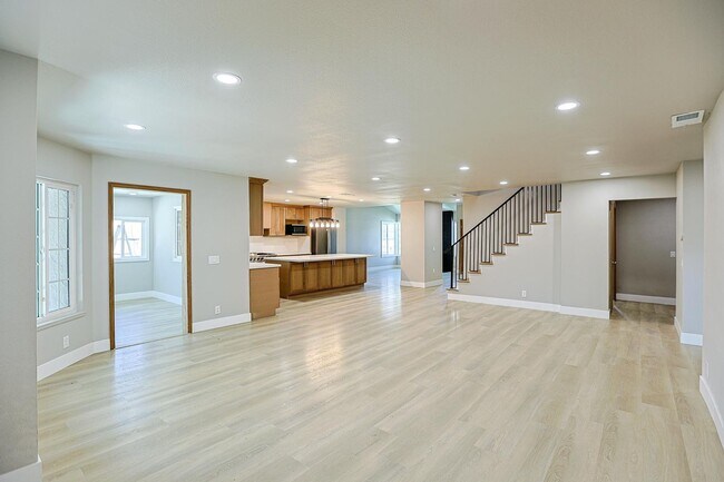 Building Photo - 9909 Merced River Ave