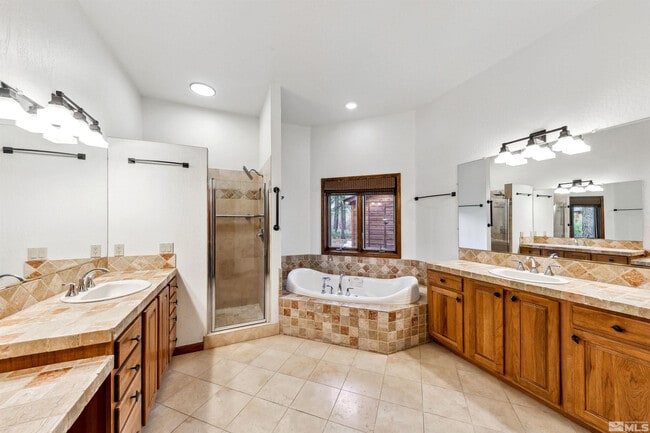 Building Photo - 145 Twinberry Cir