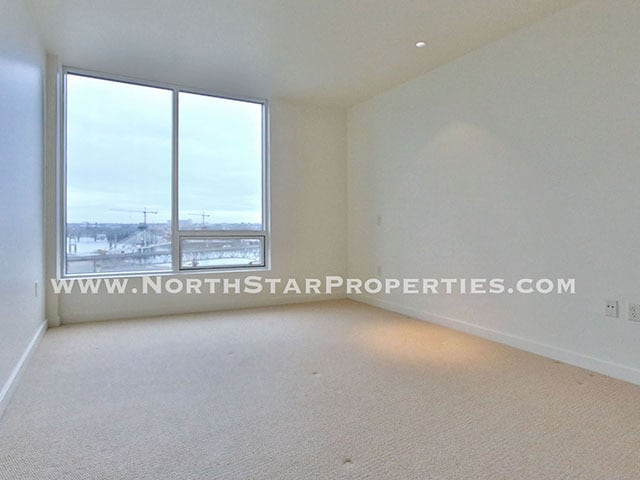 Building Photo - Beautiful Meriweather Condo with Spectacular Views