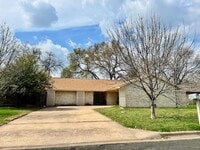Building Photo - 8006 Pinedale Cove