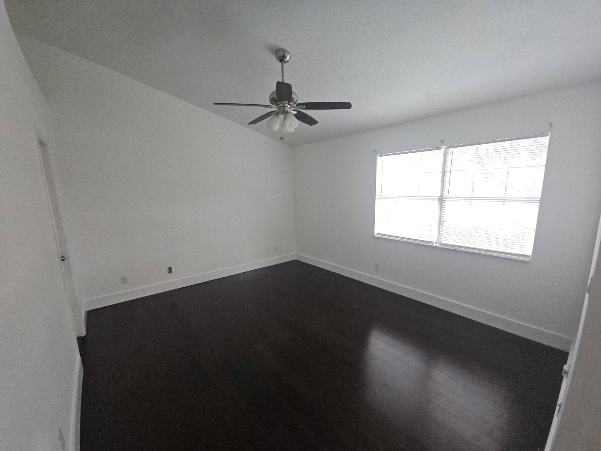 Building Photo - 2925 Belmont Ln