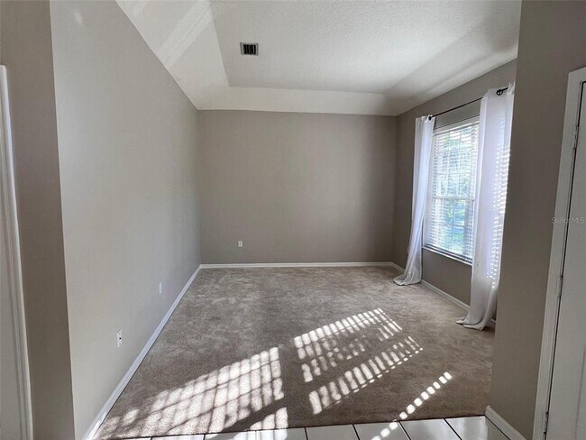 Building Photo - 1753 Kinsmere Dr