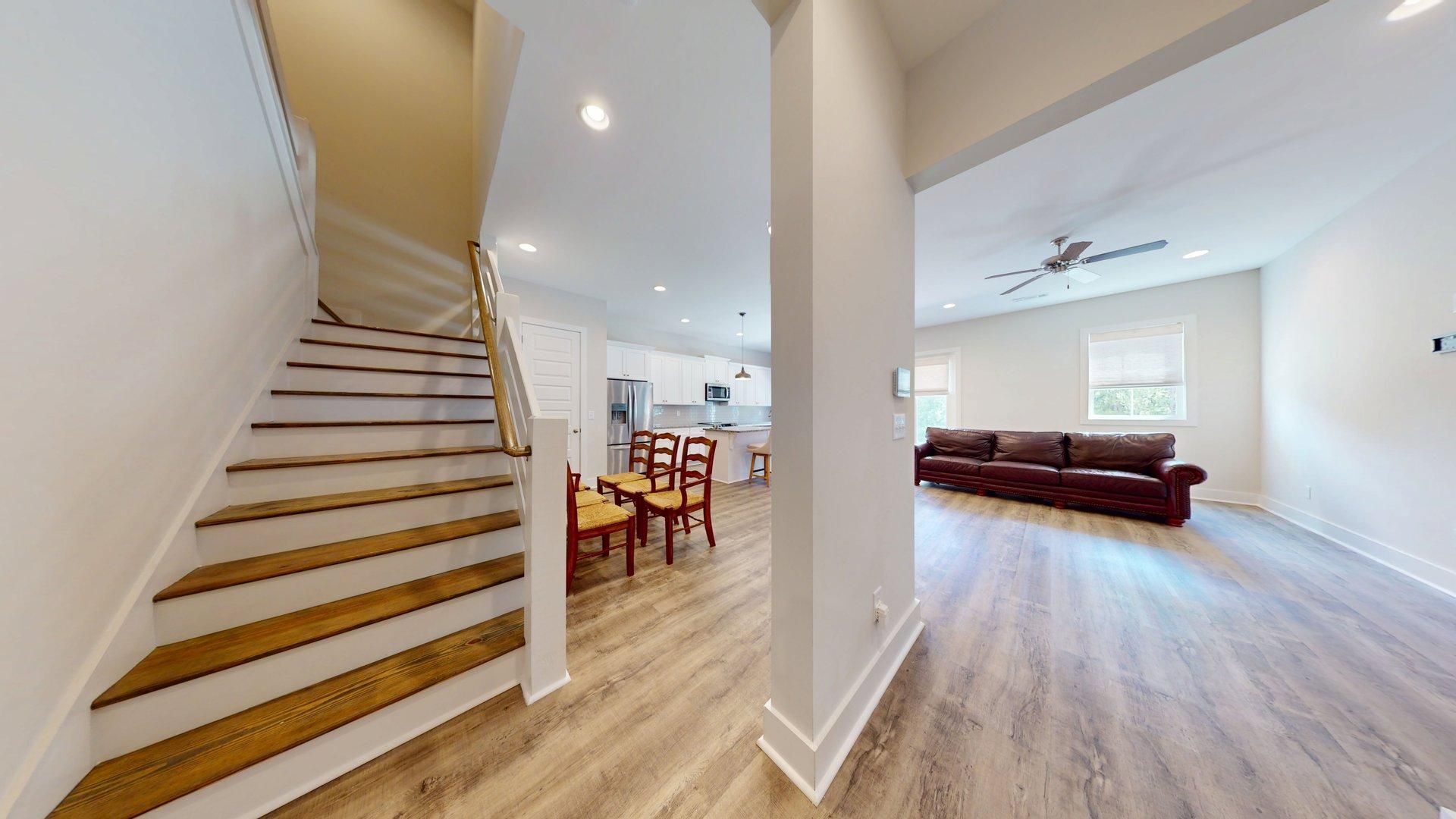 Building Photo - Owens Crossing Townhome