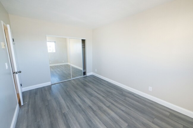 Building Photo - IMPERIAL BEACH / 2 Bedroom 1 bath  / $2400...