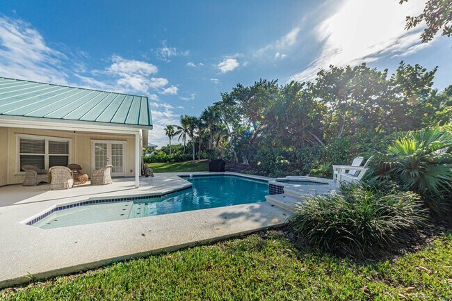 Building Photo - 2225 Silver Sands Ct