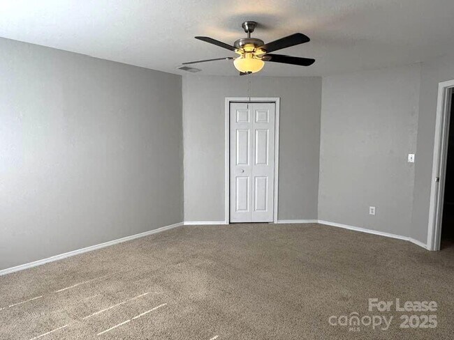 Building Photo - 10942 Dry Stone Dr