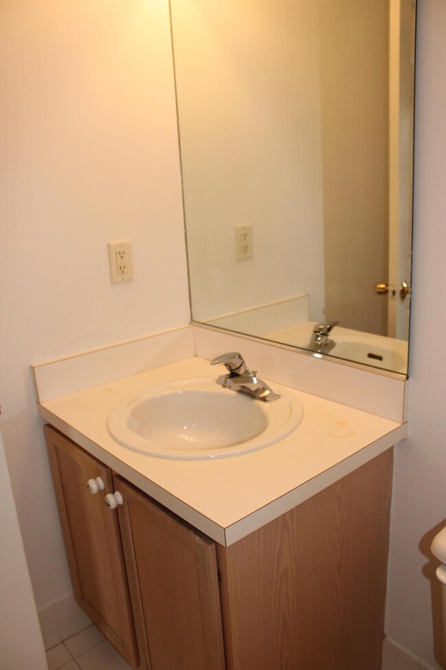 Building Photo - 6984 Stoney Creek Cir