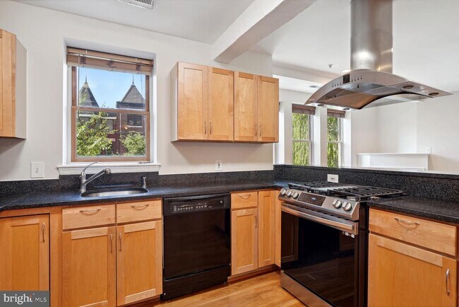 Building Photo - 70 Rhode Island Ave NW