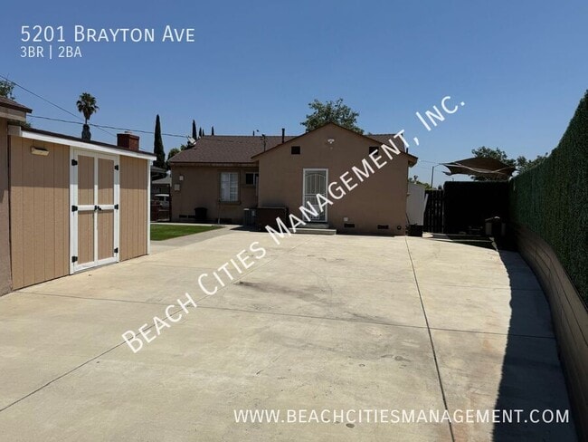 Building Photo - 5201 Brayton Ave