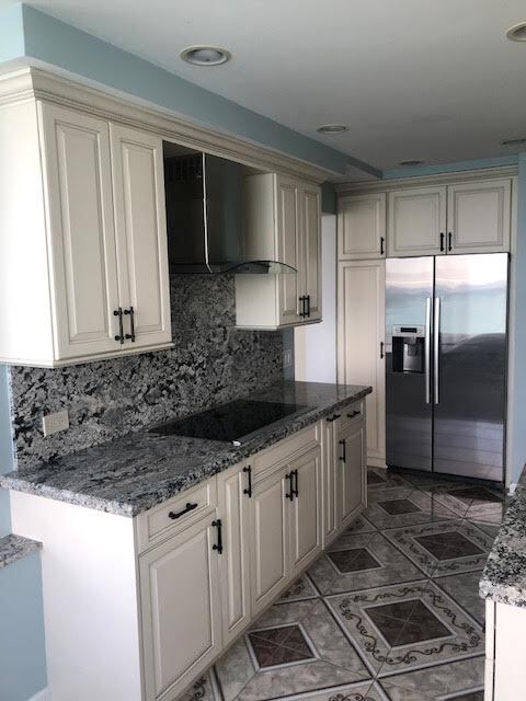 Kitchen - 1300 N Lake Shore Dr