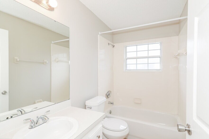 Building Photo - 12566 Lookout Mountain Ct