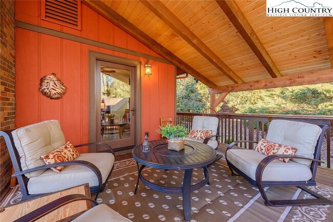 Building Photo - 1776 Beech Mountain Pkwy