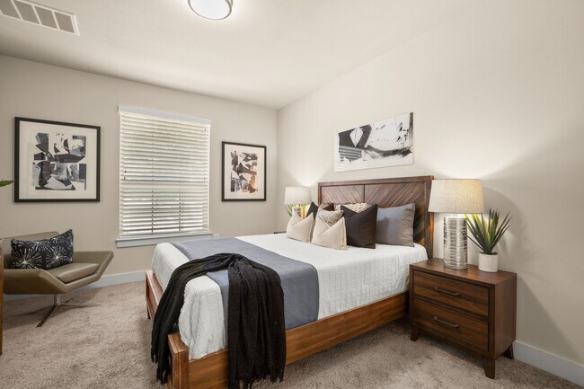 Building Photo - 13501 Metric Blvd