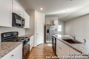 Building Photo - 13103 Dolomar Pkwy