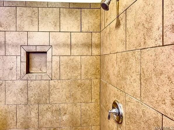 Building Photo - New Park - 5BR/3BA w/ 2900+sq ft