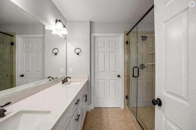 Building Photo - 9815 Bamboo Rd