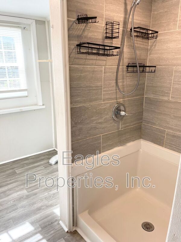 Building Photo - 1512 Rose St