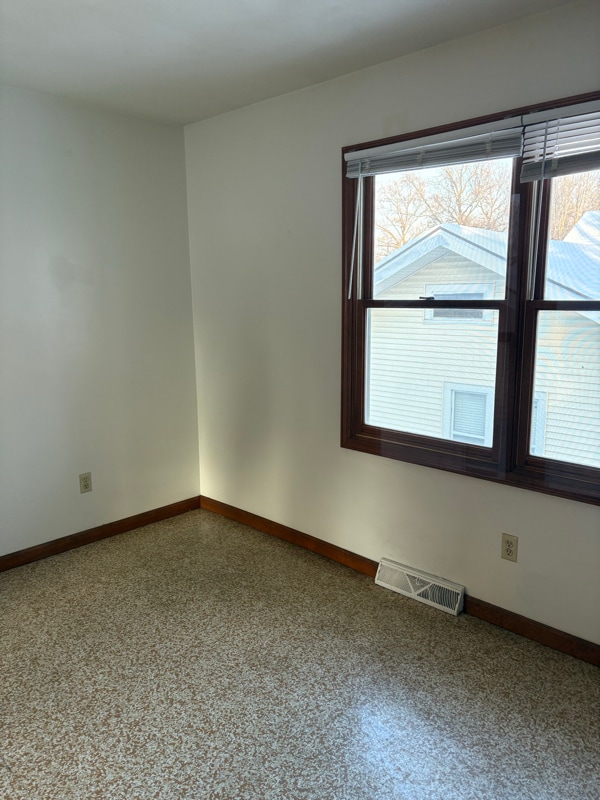 Building Photo - 1234 W Governor St