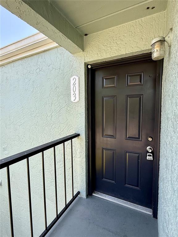 Building Photo - 2886 Somerset Park Dr