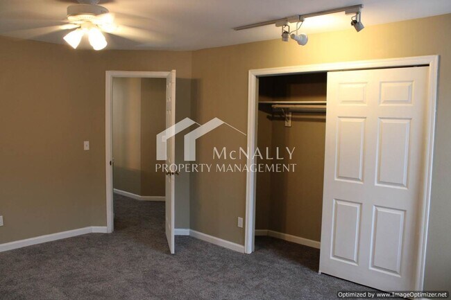 Building Photo - Lovely 3 bedroom Gig Harbor Home