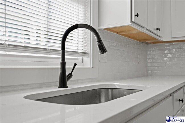 Building Photo - 451 Clark Branch Rd