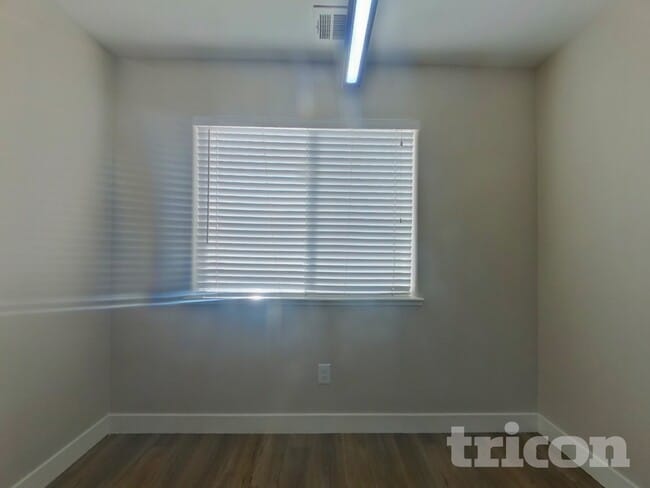 Building Photo - 2371 Coronado Ct