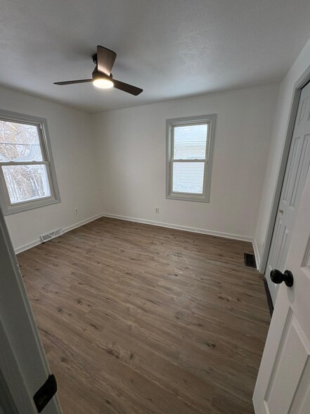 Building Photo - 5324 Kohout St