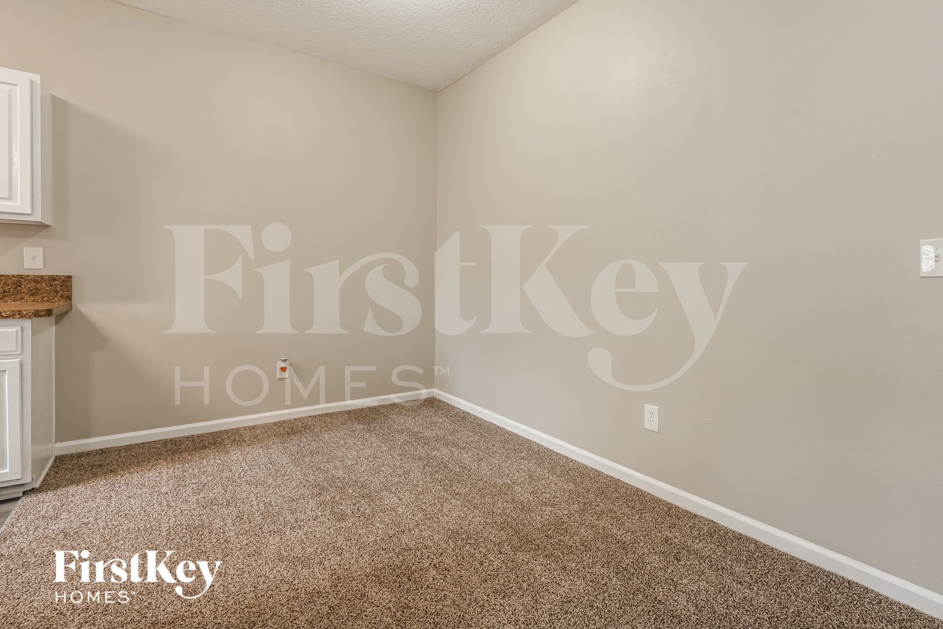 Building Photo - 8536 Dandy Ave