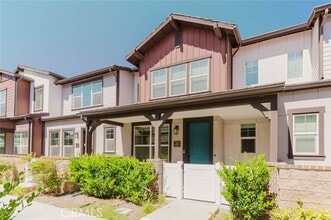 Building Photo - 211 Red Brick Dr