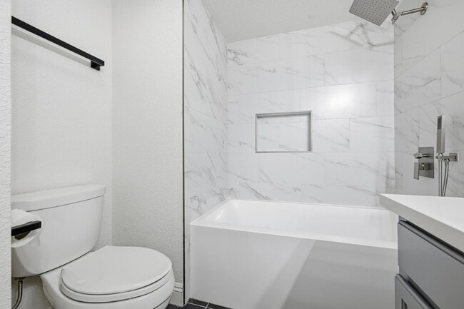 Building Photo - Status: Accepting Applications