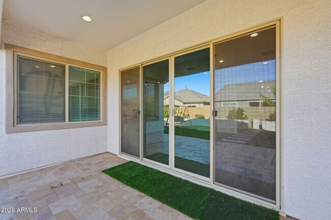 Building Photo - 204 E Taurus Pl