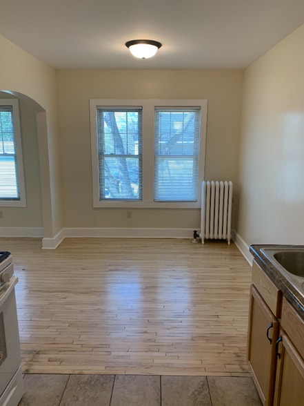 Building Photo - 1186 Grand Ave