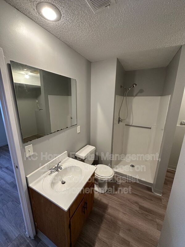 Building Photo - 1525 Jackson Ave