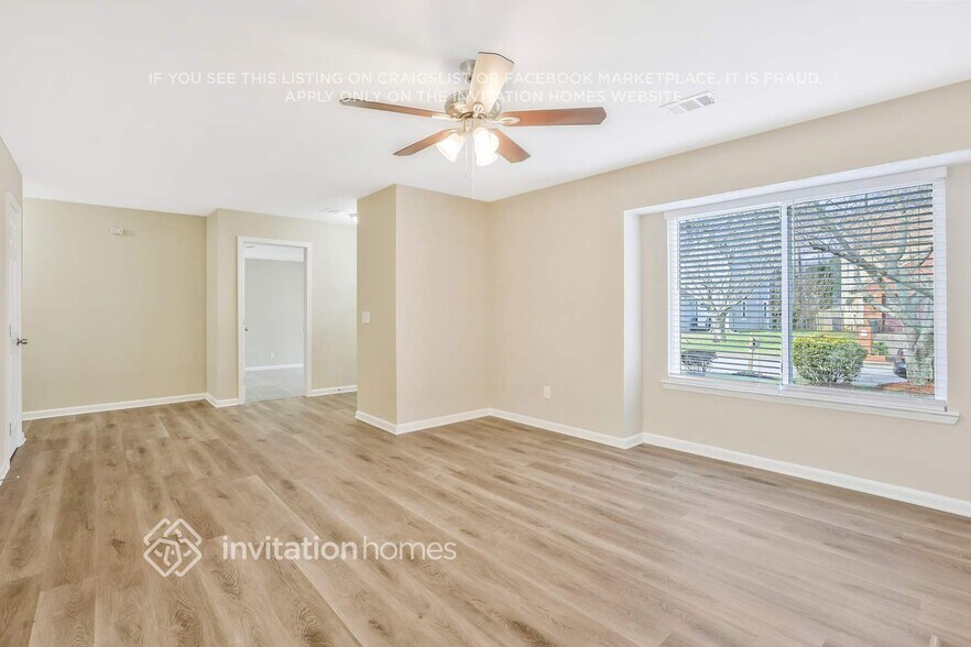 Building Photo - 610 Woodcrest Manor Dr