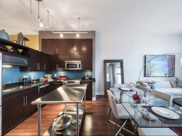Building Photo - The Lofts at Park Crest
