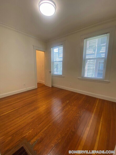 Building Photo - 65 Conwell Ave