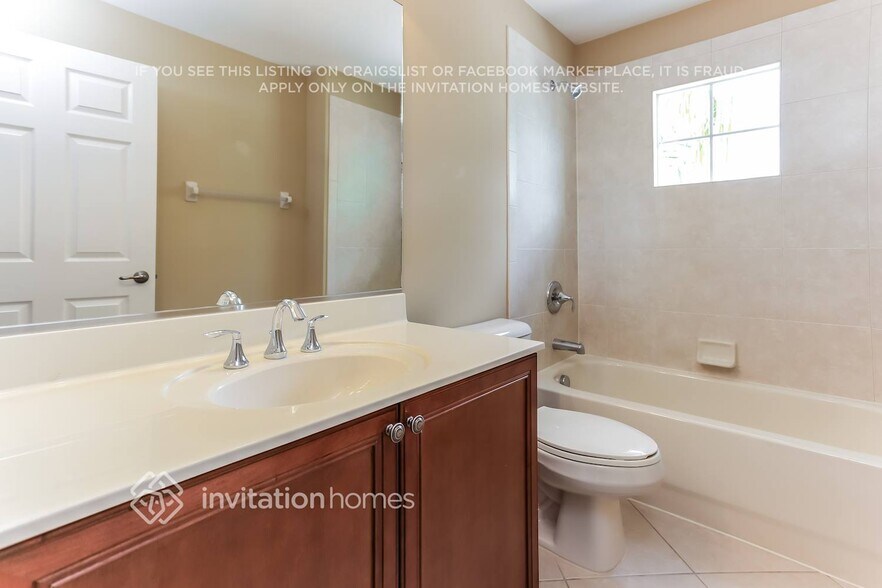 Building Photo - 10406 Pearwood Pl