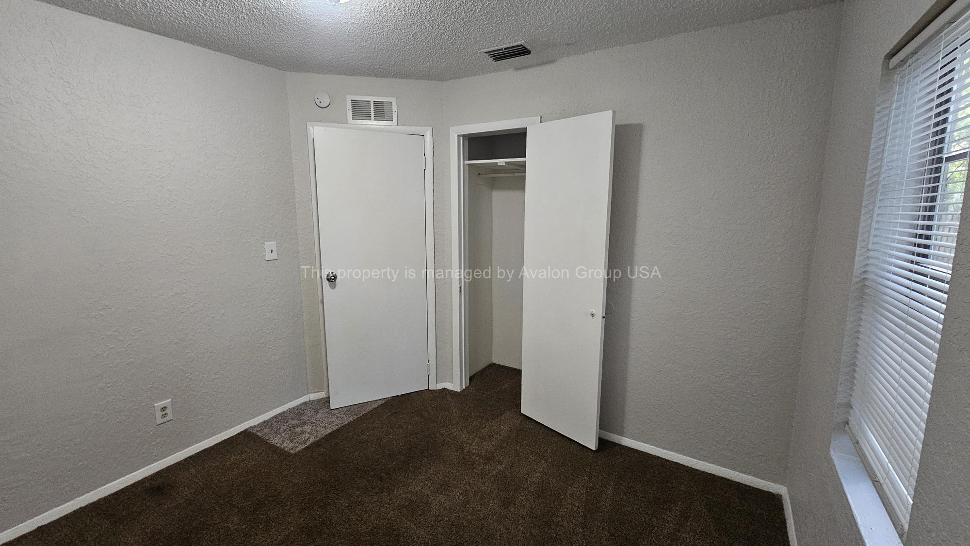 Building Photo - 9658 Gibson Ave