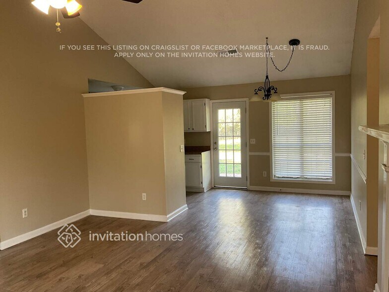 Building Photo - 1950 Tomahawk Ln