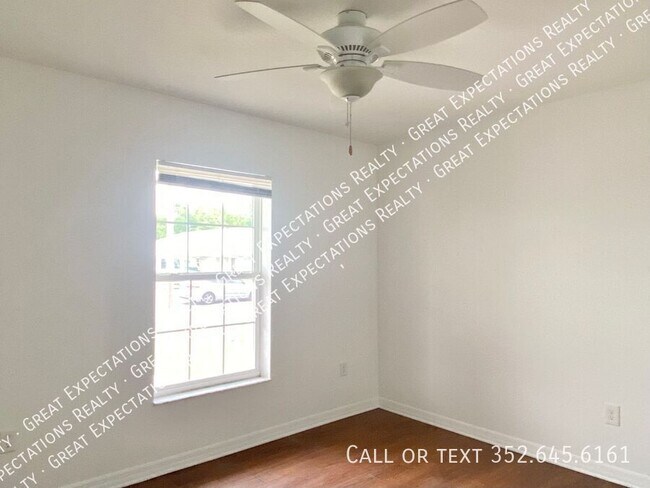 Building Photo - 6744 SE 106th St