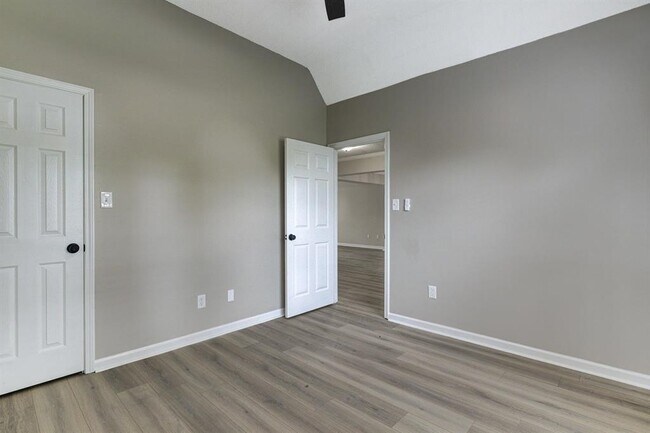 Building Photo - 8952 Vorlich Cove