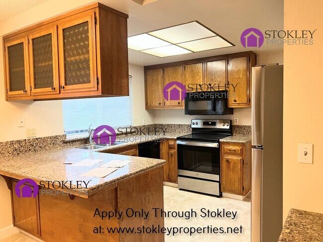 Building Photo - 580 Heather Pl