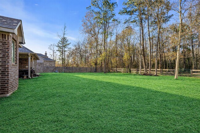 Building Photo - 446 Rd 66111